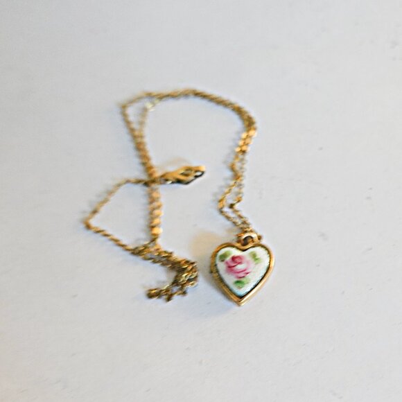 12k Gold Filled Vintage Picture Locket Necklace